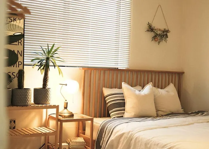 아파트 4 Minutes On Foot From Sinchon Station, Hongdae, Hapjeong, Myeongdong Near Daiso And Department Stores 2 And 1 Bathroom, Luggage Storage