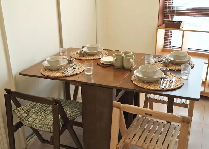 아파트 4 Minutes On Foot From Sinchon Station, Hongdae, Hapjeong, Myeongdong Near Daiso And Department Stores 2 And 1 Bathroom, Luggage Storage *